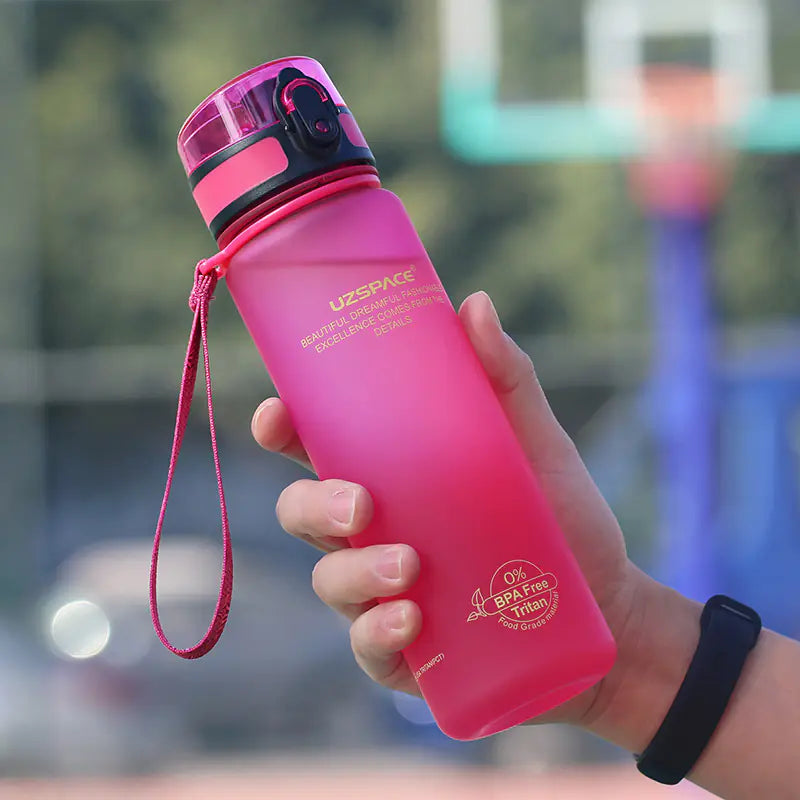 Portable Large Capacity Plastic Water Bottle for Sports